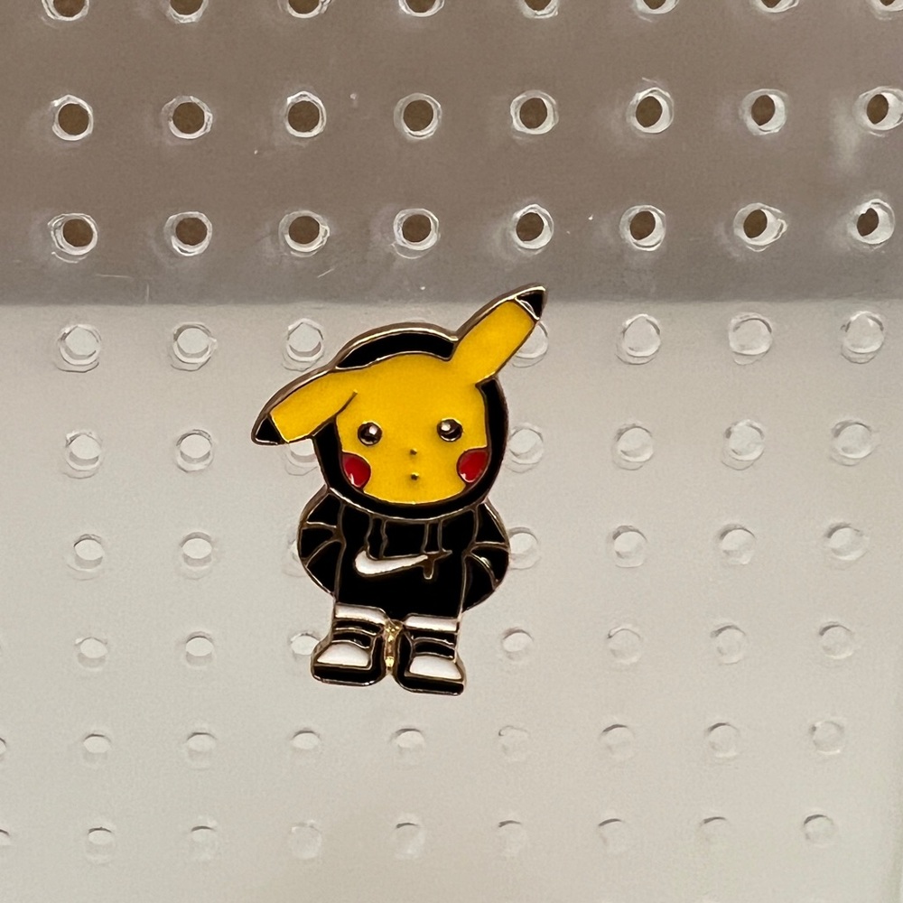 Pokemon pin